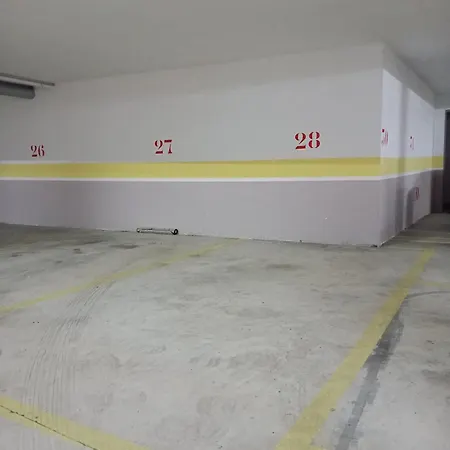 Piso Moderno Da Costa * Burela